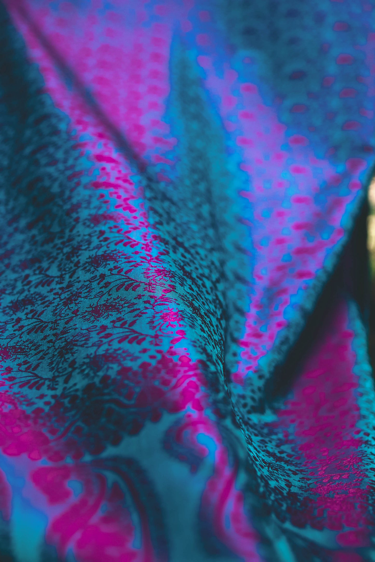 Foulard Hari #022 toni del blu e magenta
