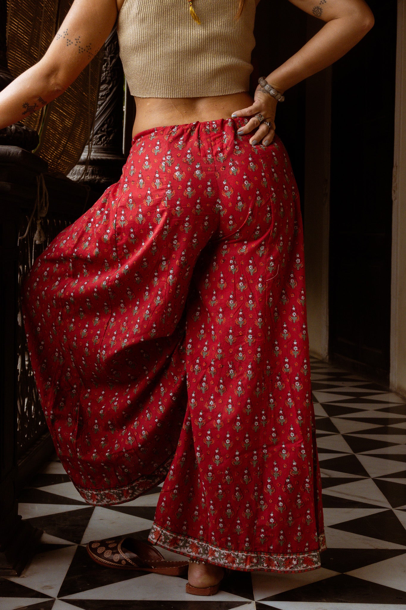 Pantaloni Anjali Beri