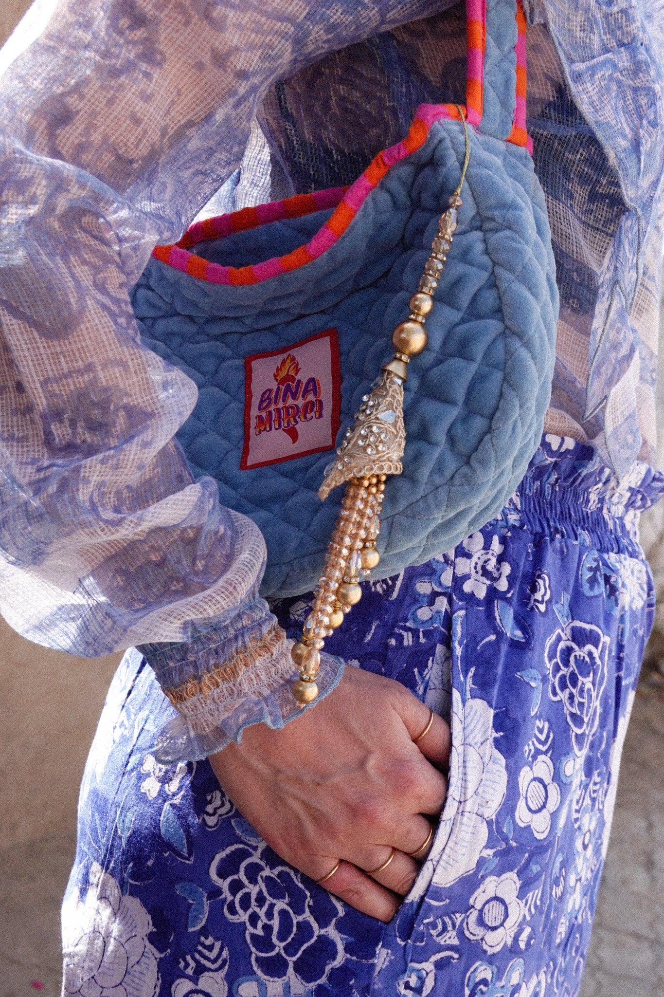 Pantaloni Indira Shila