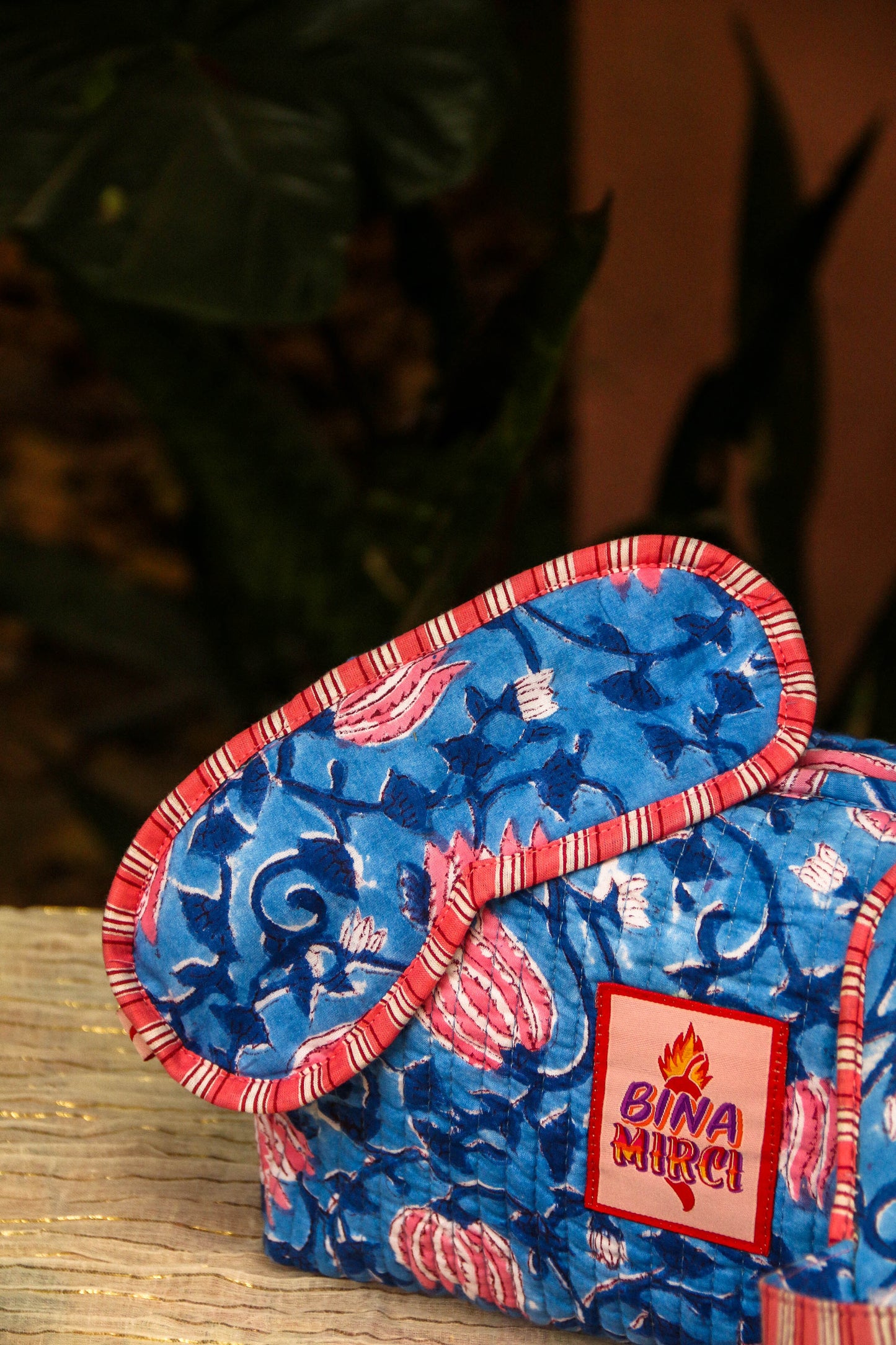 Travel Kit Azzurro e Rosa