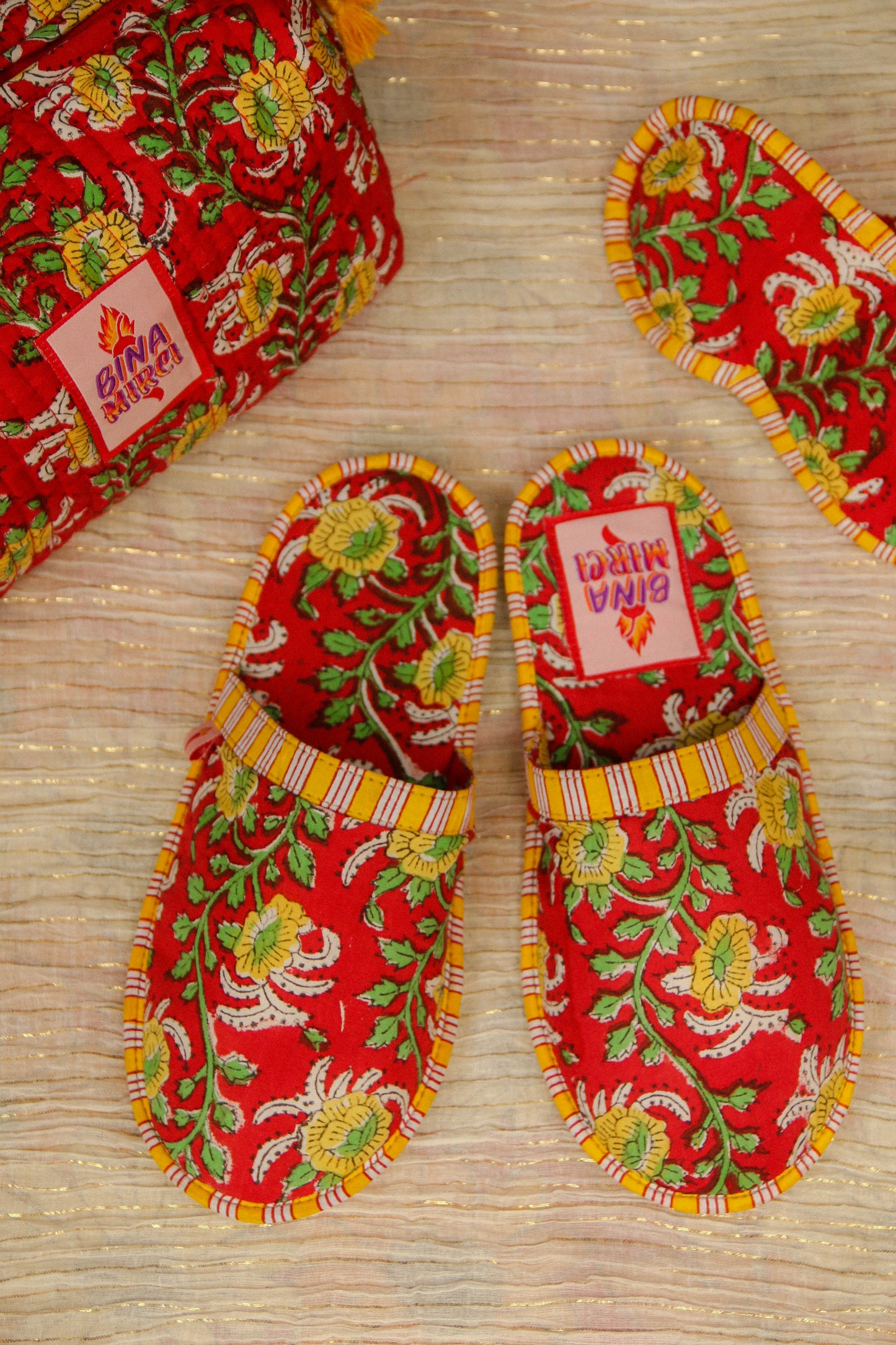 Travel Kit Rosso e Giallo