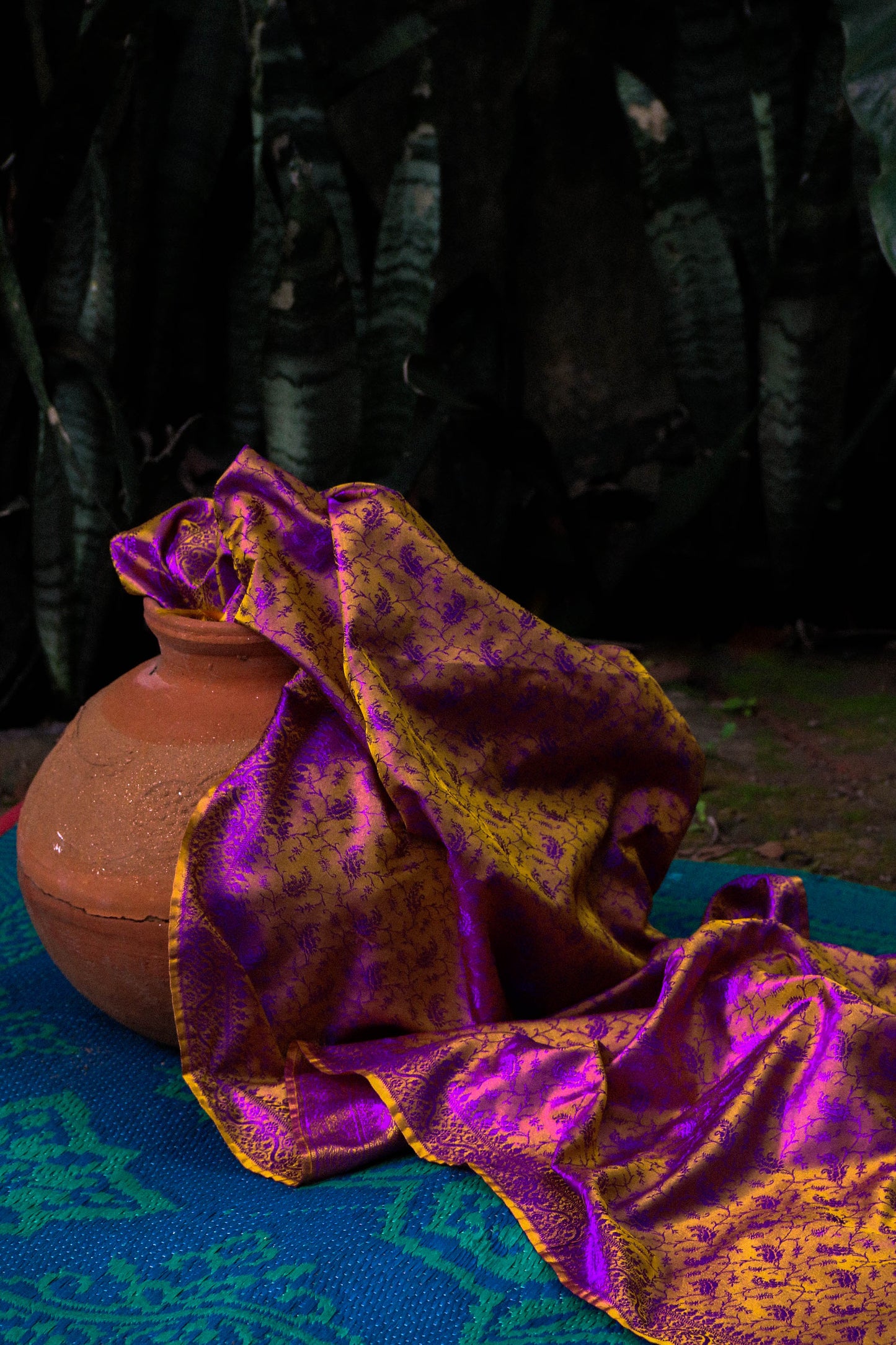 Foulard Hari #010 oro e viola