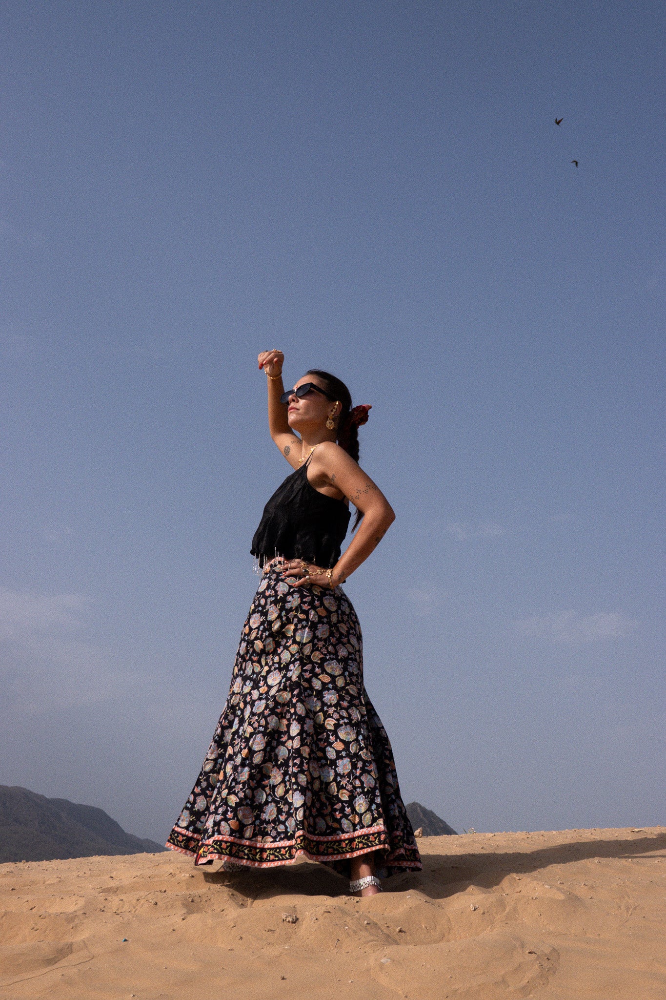 Top Mukta black