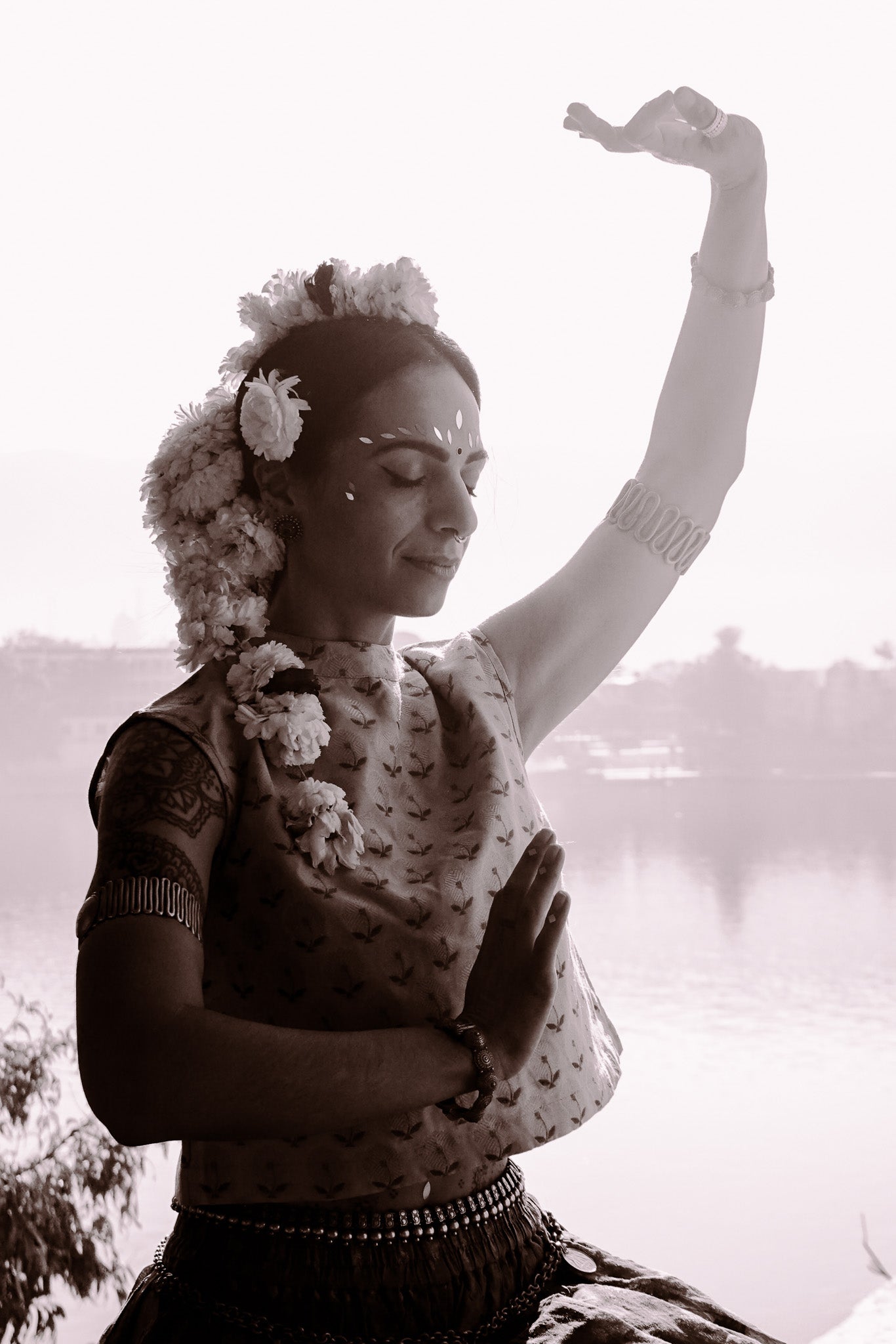 Top Zardozi Mohini