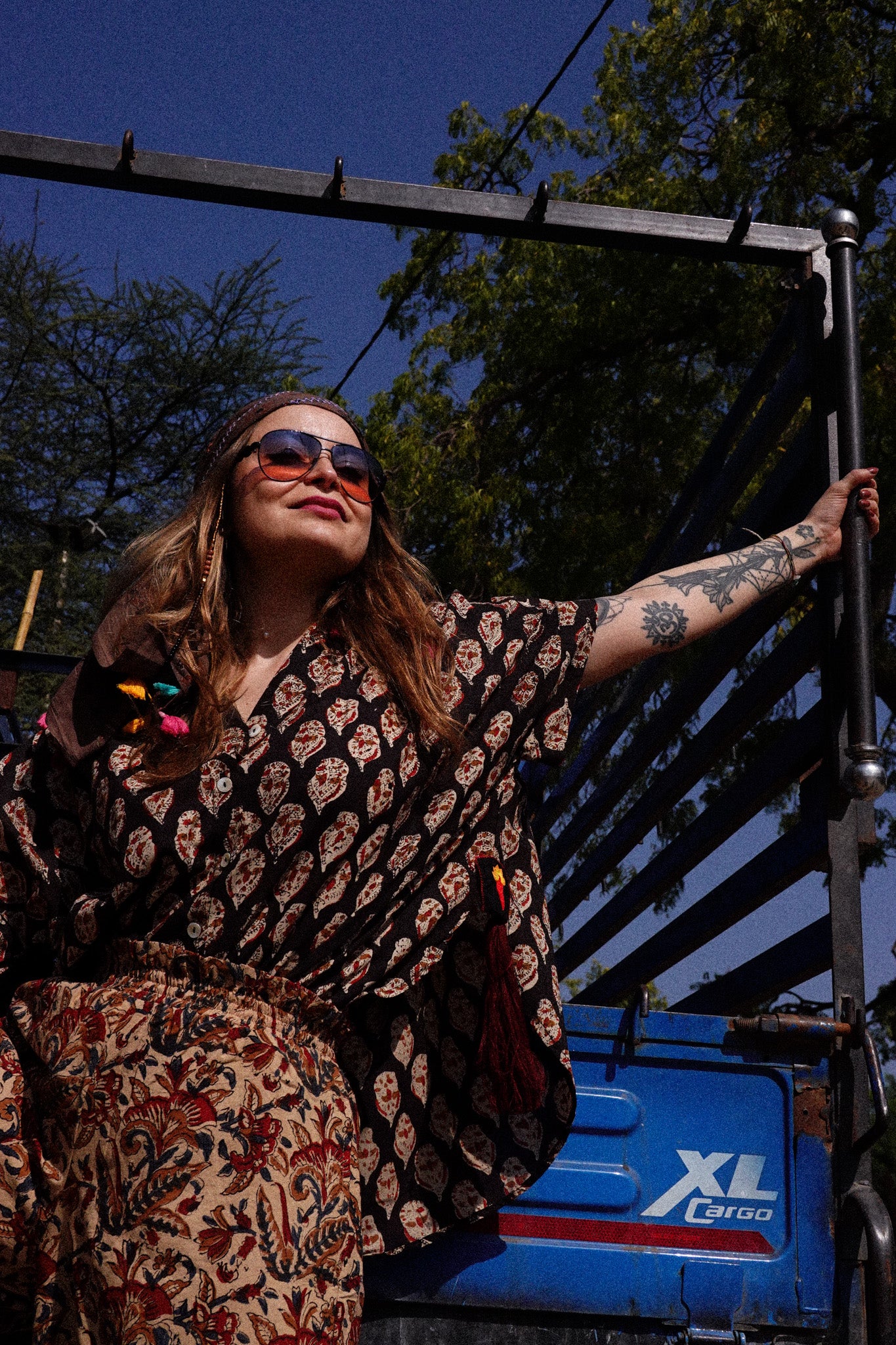 Pantaloni Indira Roshni