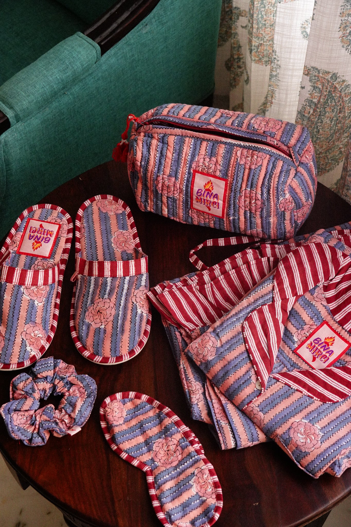 Pigiama Dilkush + Travel Kit