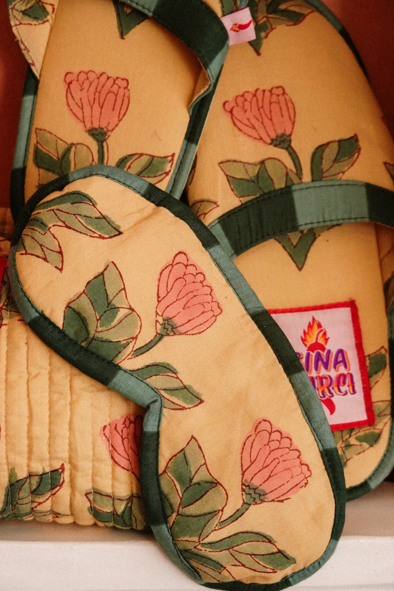 Pigiama Tulip + Travel Kit