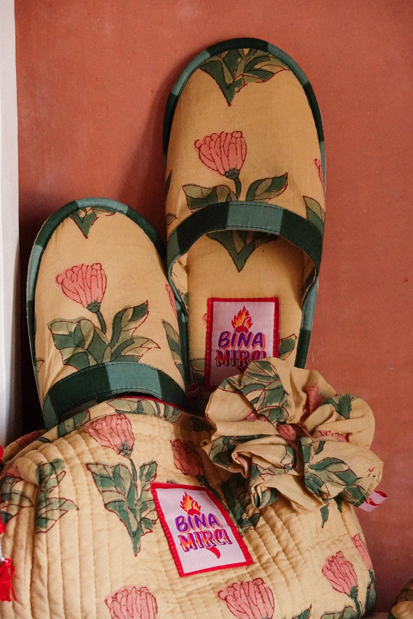 Pigiama Tulip + Travel Kit