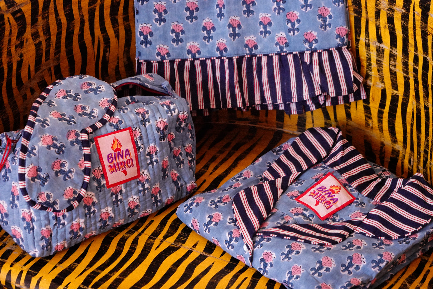 Pigiama Akash + Travel Kit