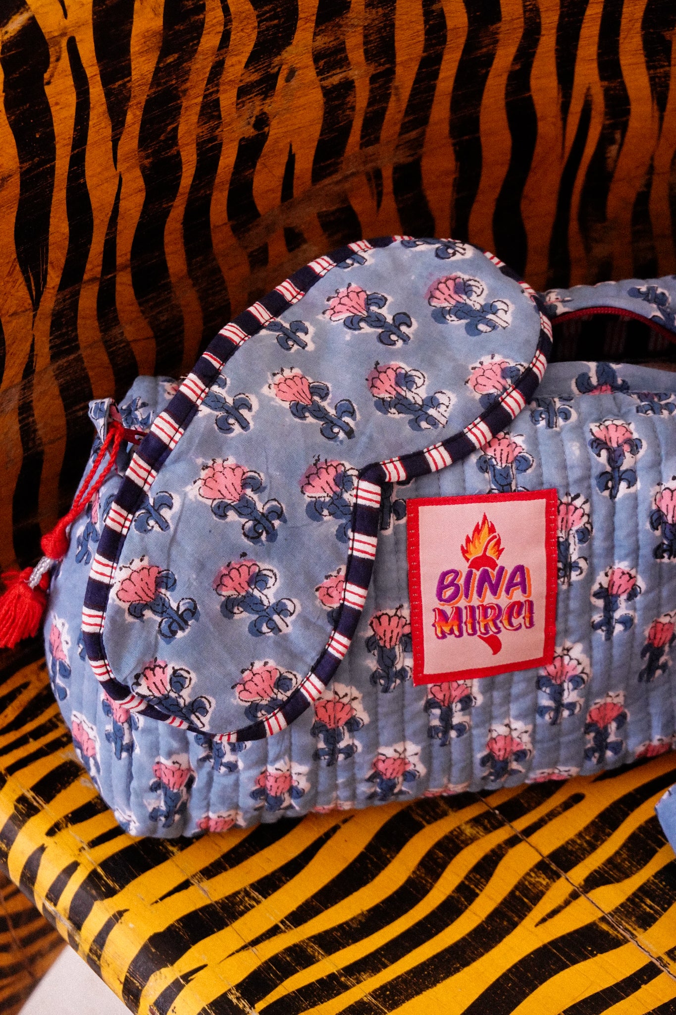 Pigiama Akash + Travel Kit