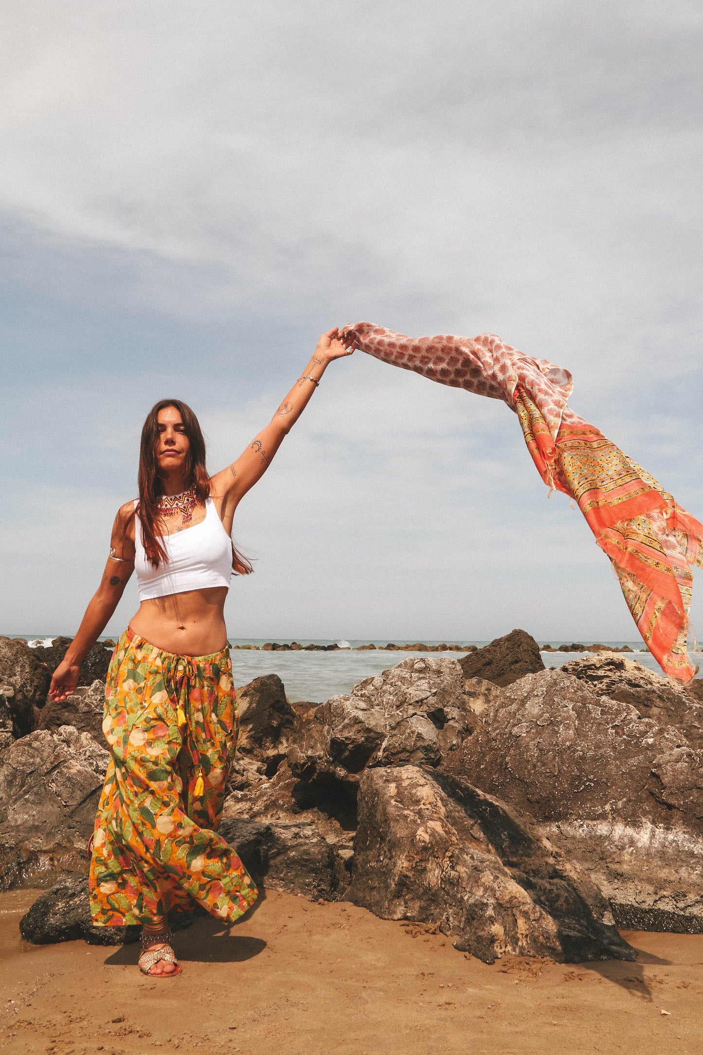 Pantaloni Maya Lemon Tree con foulard