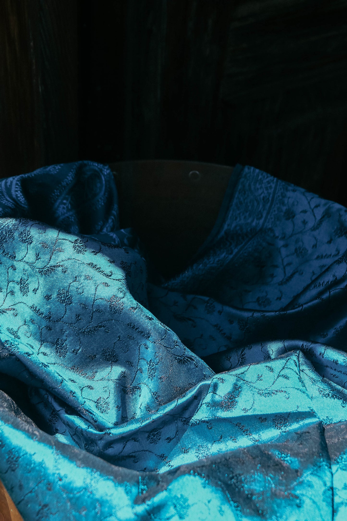 Foulard Hari #048 blu e nera