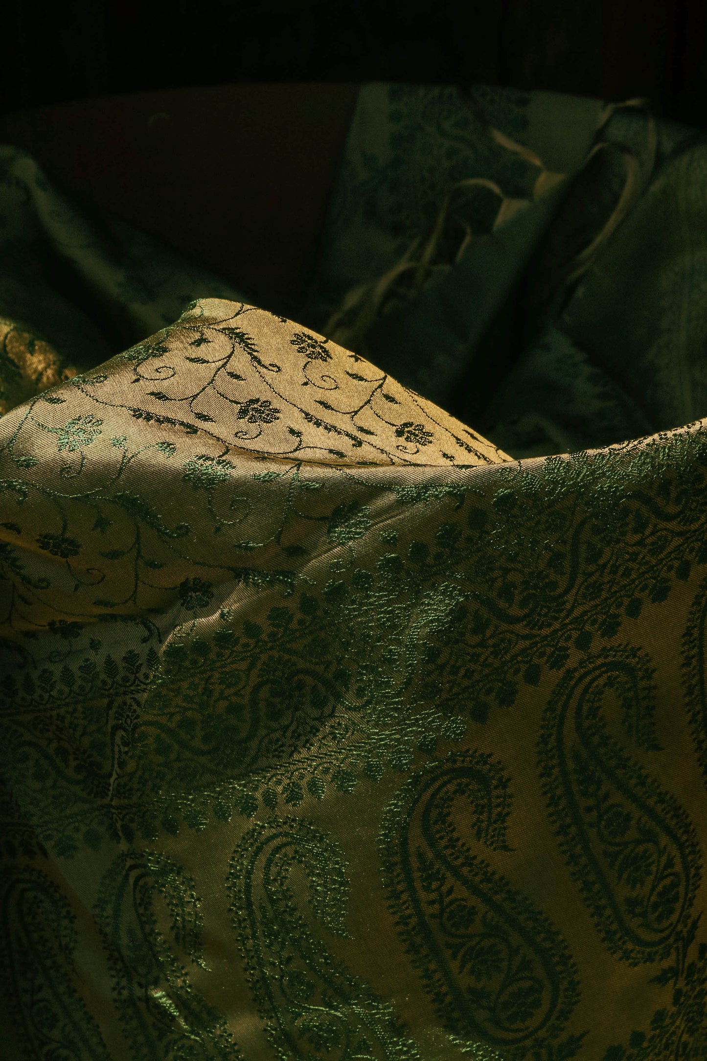 Foulard Hari #051 colori del bosco - verde e oro