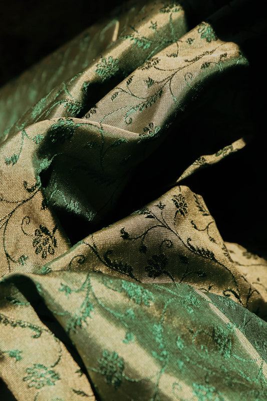 Foulard Hari #051 colori del bosco - verde e oro