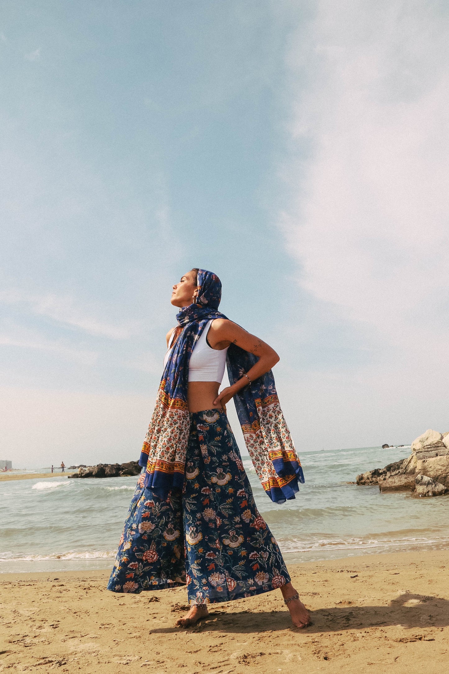 Pantaloni Maya Blue Heaven con foulard