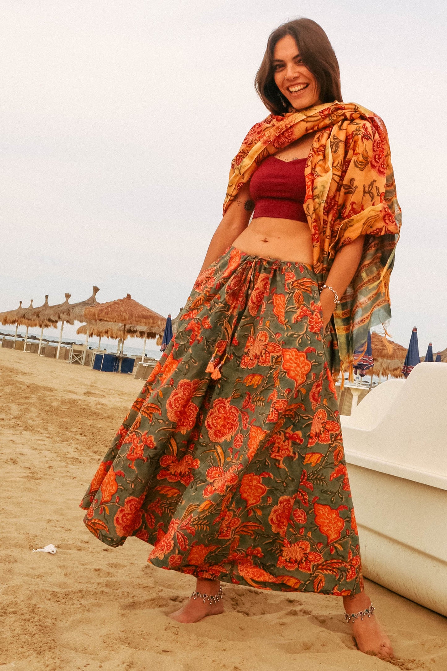 Pantaloni Maya Sundari con foulard